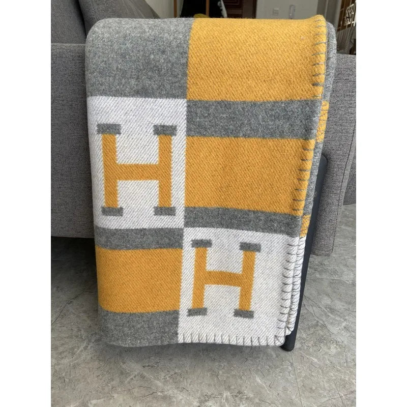 Wool H Letter Wool Blanket Winter